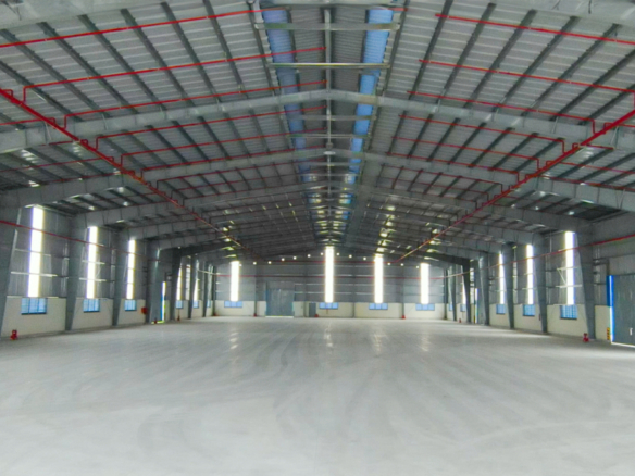 Hệ thống kho được thiết kế và xây dựng theo các tiêu chuẩn kỹ thuật cao, đảm bảo hiệu suất vận hành và an toàn tối đa.